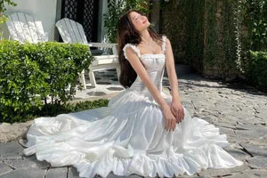 Tiktoker Le Thi Khanh Huyen's Stunning Style Transformation After Marriage - image 3