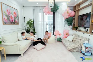 Actress Lan Phuong Shares Inspiring Journey of Resilience and Optimism - image 5