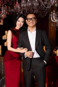 Vietnamese Star Updates: Lan Phuong's Health Concerns and Hoai Linh's Humble Ride - image 21