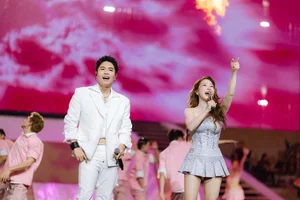 Vietnamese Star Updates: Lan Phuong's Health Concerns and Hoai Linh's Humble Ride - image 33