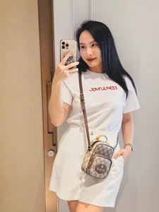 Vietnamese Star Updates: Lan Phuong's Health Concerns and Hoai Linh's Humble Ride - image 0
