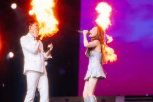Vietnamese Star Updates: Lan Phuong's Health Concerns and Hoai Linh's Humble Ride - image 19