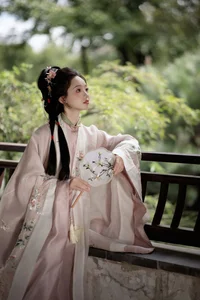 Timeless Style: Xiao Yang Ai Gan Fan in YiTuYu Art Language Vol.5923 - image 4