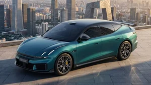 Lynk & Co 10+ Revealed: A 912-HP Electric Beast Redefining High-Performance Sedans - image 5