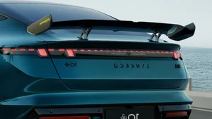 Lynk & Co 10+ Revealed: A 912-HP Electric Beast Redefining High-Performance Sedans - image 2