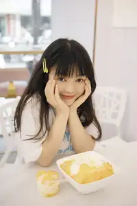 YiTuYu Vol.8664: Kikooo's Fresh Summer Charm – A Glimpse of Lively Urban Beauty - image 0