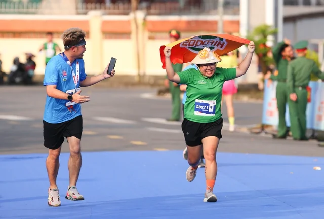 Family Joy and Young Runners Shine at 2025 Homeland Pride Marathon