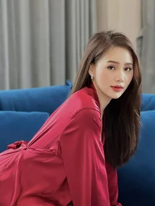 The Most Outrageously Styled Mobster's Daughter on VTV Drama Captivates Audiences - image 14