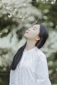 YiTuYu Art Language Vol.4665: Captivating Portraits of Zhai Xing Xing Gei Ni Ya - image 3