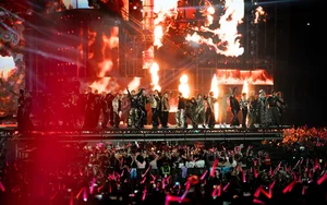 The 'Anh Tai' Ignite the Stage: Highlights from the Explosive Concert Day 5 - image 22