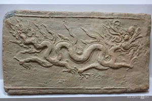 Exquisite Dragon Imagery in Ancient Artifacts Showcased in Ho Chi Minh City - image 6