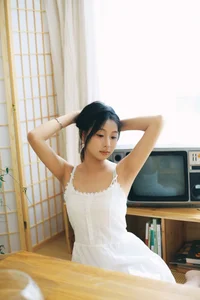 YiTuYu Art Language Vol.9929: A Captivating 48-Page Visual Journey with the Beautiful Xiao U - image 3