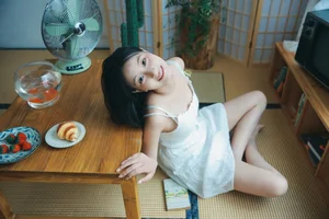 YiTuYu Art Language Vol.9929: A Captivating 48-Page Visual Journey with the Beautiful Xiao U - image 1