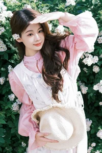 YiTuYu Art Language Vol.7053: Featuring Gao Leng Xiao Bie Tu Artistic Photography - image 28