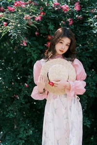 YiTuYu Art Language Vol.7053: Featuring Gao Leng Xiao Bie Tu Artistic Photography - image 24