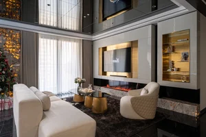 Luxury Dark-Toned 210m2 Apartment: Merging Two Units into One - image 2