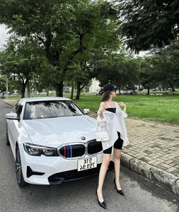 The 56cm Waist Phenomenon: How This Influencer Turned Her Unique Look Into a Fortune - image 7