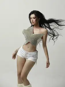 Quyen Qui: Captivating Visuals, Top-Tier Fashion Style in Her Latest Lookbook - image 0