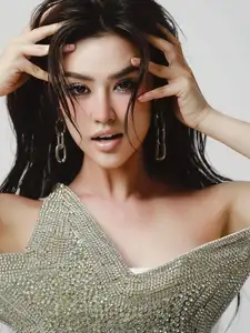 Quyen Qui: Captivating Visuals, Top-Tier Fashion Style in Her Latest Lookbook - image 5