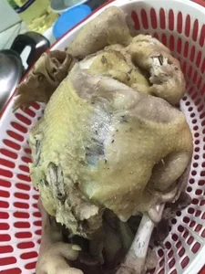 Cười ra nước mắt với những màn luộc gà cúng Tết 'thảm họa' - image 3