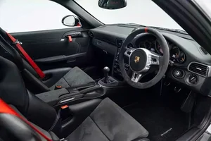 Porsche 911 GT3 RS 4.0 Sold for Over 60 Billion VND After 14 Years - image 0