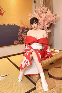 Li Gin En Irene (No.10624) Shines in Red Kimono: Captivating Asian Beauty by XiuRen秀人网 - image 1