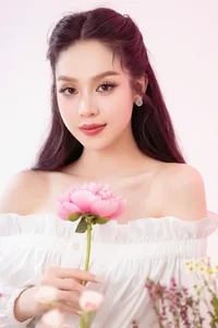 Miss Vietnam Thanh Thuy Celebrates Her 22nd Birthday Amid Intensive Preparations for Miss International 2024 - image 1