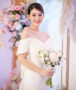 Where Is The Gen Z Beauty Queen Who Got Married at 20 Now? - image 4