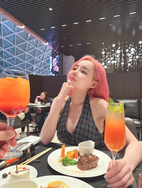 Ngan 98 Beauty Transformation Journey and 12 Nose Surgeries Analysis