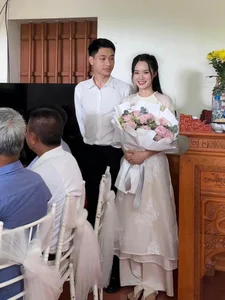 A Bold Marriage Proposal at a Diner Leads to an Unexpected Ending - image 0