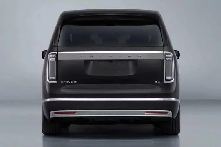 Meet the Maextro V800: The Chinese Luxury MPV Challenging Rolls-Royce Standards