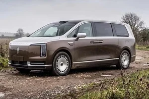 Meet the Maextro V800: The Chinese Luxury MPV Challenging Rolls-Royce Standards - image 4