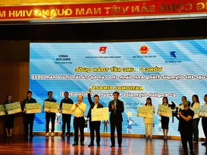 GenZ Excellence: How a Viettel Solutions Employee Won the National English Olympic - image 2