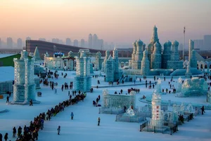 Explore the Harbin International Ice and Snow Sculpture Festival: A Spectacular Winter Wonderland Experience - image 0