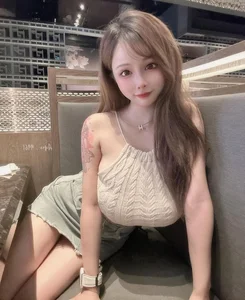 Beautiful Hot Girl Turns Heads Posing with Powerful Superbike - image 9