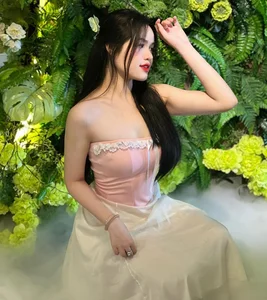 The Stunning Transformation of a Dating Show Contestant - image 0