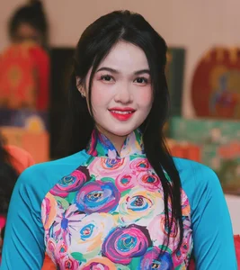 The Stunning Transformation of a Dating Show Contestant - image 7