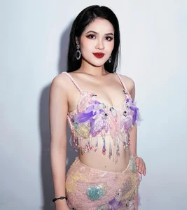 The Stunning Transformation of a Dating Show Contestant - image 5