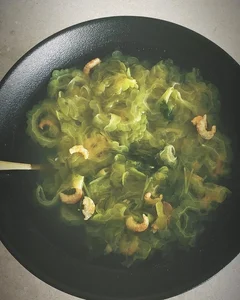 Miu Lê Jokes About Her Hilarious Burnt Fish Cooking Fail on Social Media - image 6