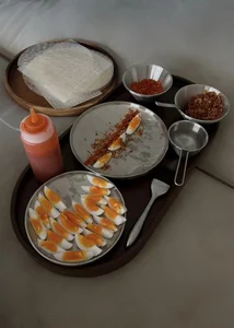 Miu Lê Jokes About Her Hilarious Burnt Fish Cooking Fail on Social Media - image 12