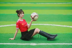 YiTuYu Art Language Vol.4889: The Mesmerizing Presence of Ye Ye Ye Ye Ye - image 14