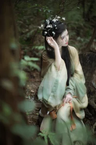 YiTuYu Art Language Vol.9451: Captivating Portraits of Dang Chu Jiao Ren Jia Xiao Tian Tian - image 13