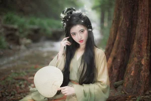 YiTuYu Art Language Vol.9451: Captivating Portraits of Dang Chu Jiao Ren Jia Xiao Tian Tian - image 1