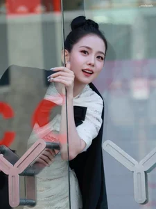 Jisoo BLACKPINK Redefines Barbiecore Aesthetic At The Exclusive Hello Kitty Pop-Up Event - image 2