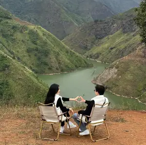 Ta Xua Winter: Discover the pristine beauty of forest flowers amidst majestic mountains - image 3