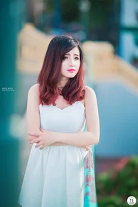Elegant and Cute Vietnamese Girls Gallery: Pack 23 Portrait Showcase - image 4