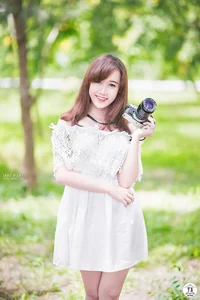 Elegant and Cute Vietnamese Girls Gallery: Pack 23 Portrait Showcase - image 34