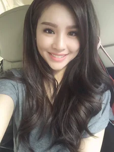 Elegant and Cute Vietnamese Girls Gallery: Pack 23 Portrait Showcase - image 21