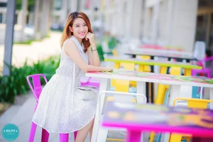 Elegant and Cute Vietnamese Girls Gallery: Pack 23 Portrait Showcase - image 22