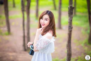 Elegant and Cute Vietnamese Girls Gallery: Pack 23 Portrait Showcase - image 16